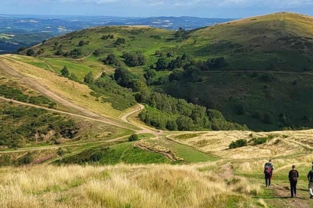 Charming Malvern Cottage With Outstanding Views Malvern Wells Exteriör bild