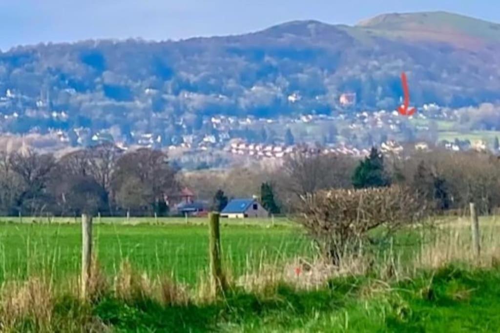 Charming Malvern Cottage With Outstanding Views Malvern Wells Exteriör bild